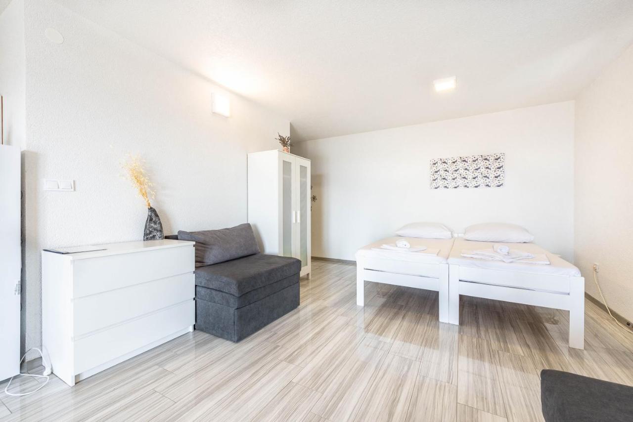 Villa Apartments Anifil Novalja Zewnętrze zdjęcie